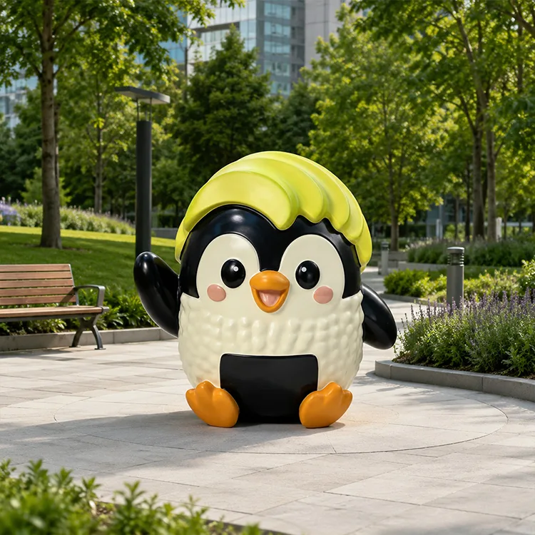 Escultura fofa de pinguim FRP